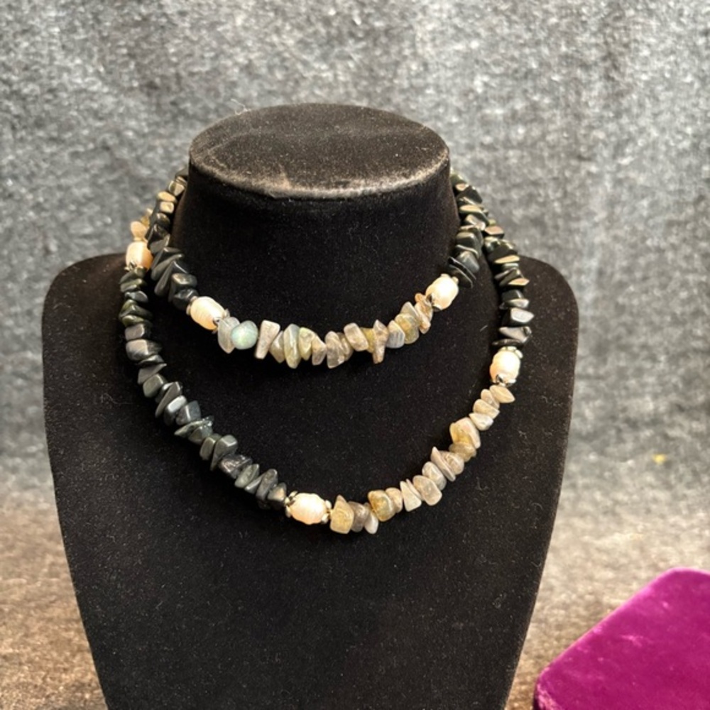 Flashy Pearl, Labradorite & Obsidian Stone Chip Necklace